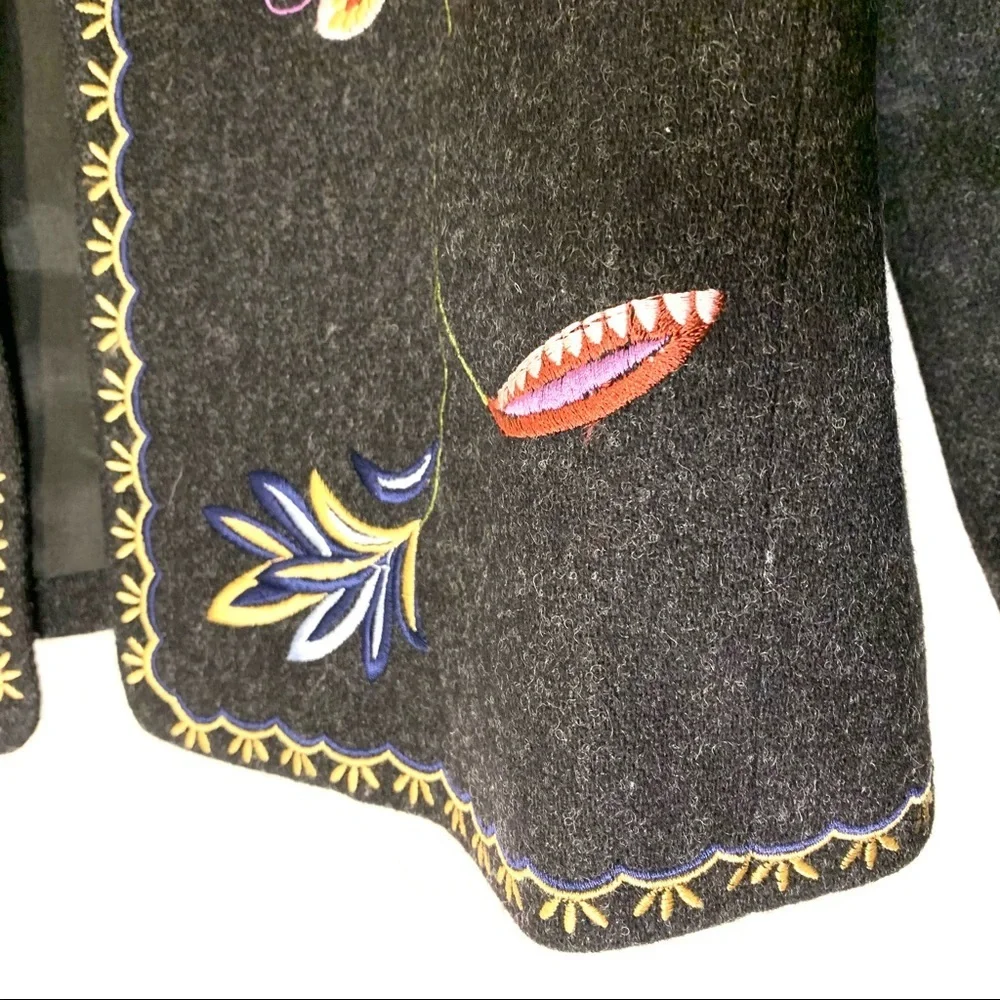 Orvis Wool Open Blazer w Floral Embroidery - Picture 3 of 7